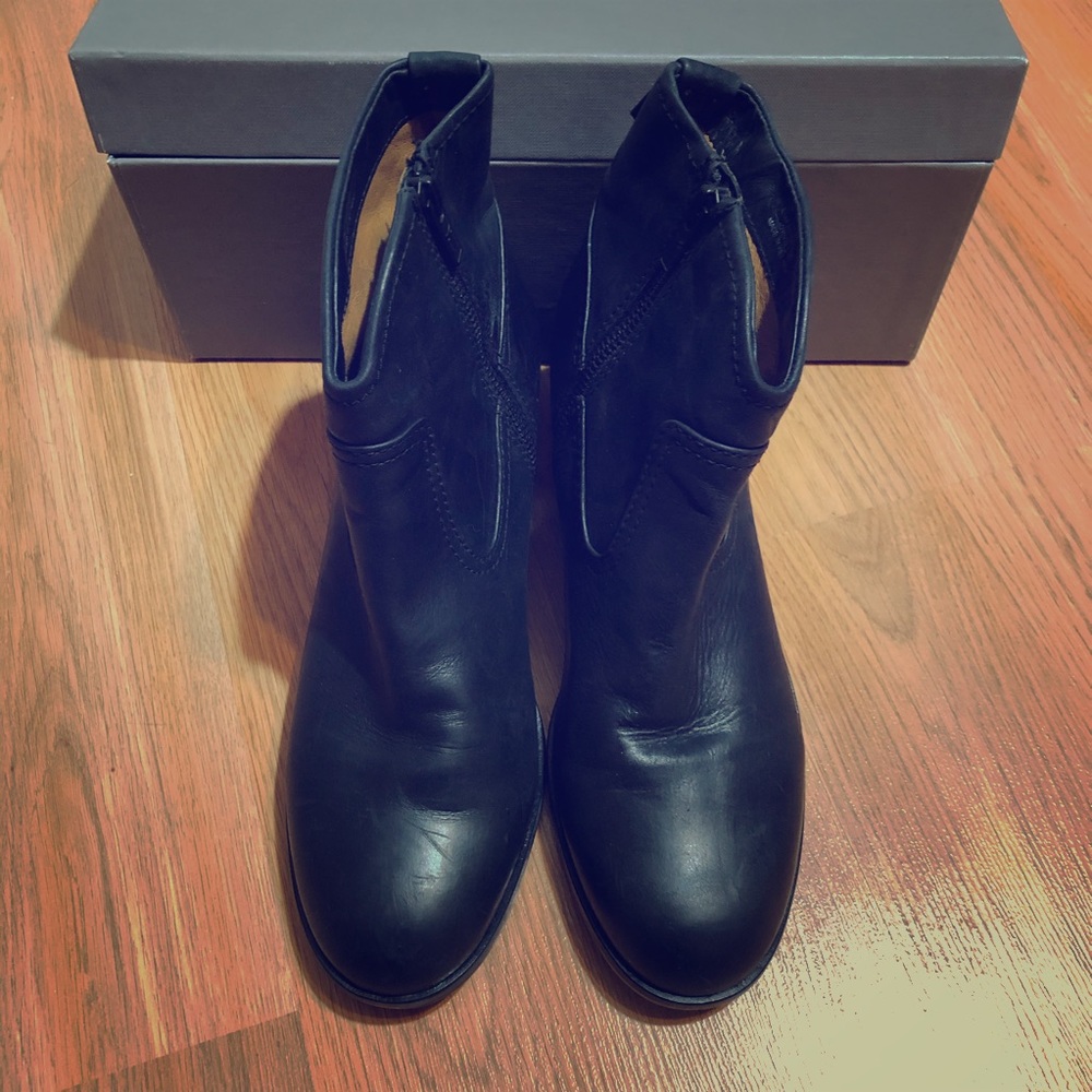 New Frye Western Leather Booties Size 8.5